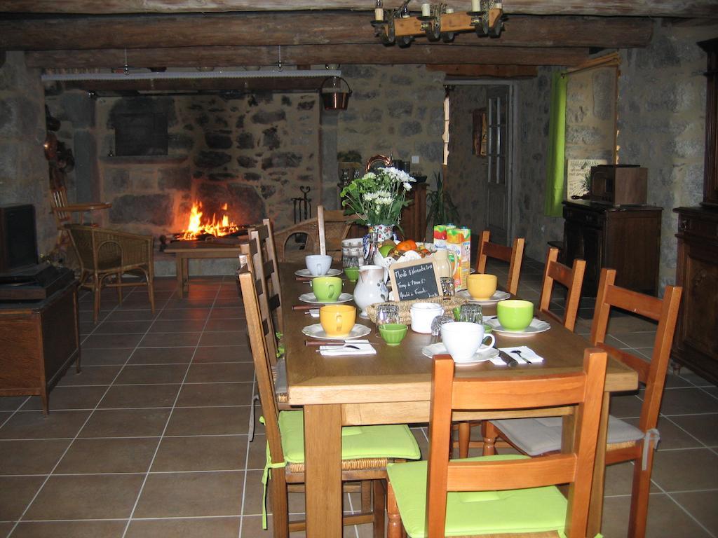 MedeyrollesLa Ferme Des Genets住宿加早餐旅馆 外观 照片